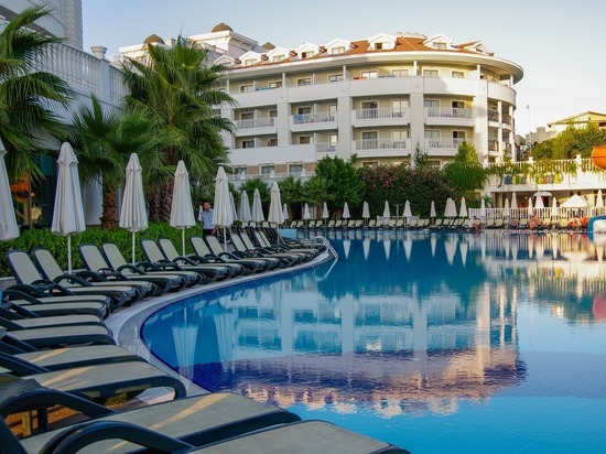 Туристы оборвали телефоны турфирм из-за отмены поездок в Турцию